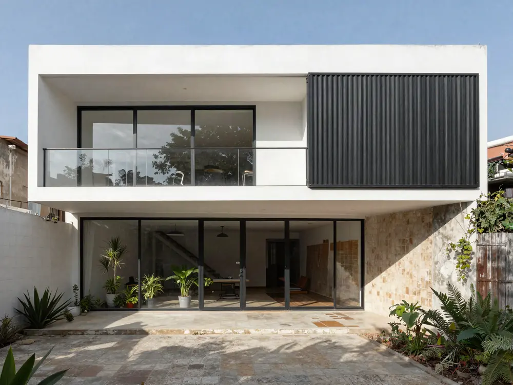 PH reciclado con planta alta: ampliación en altura y patio, Villa Crespo